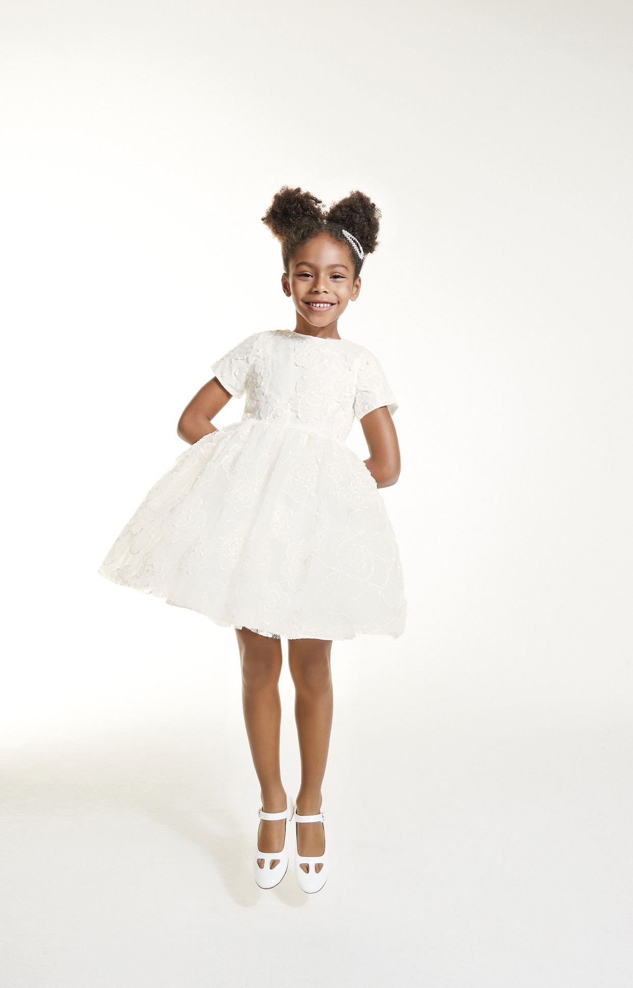 item.ImageAlternativeTextWithFallback