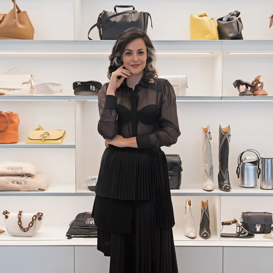 item.ImageAlternativeTextWithFallback