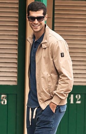 item.ImageAlternativeTextWithFallback