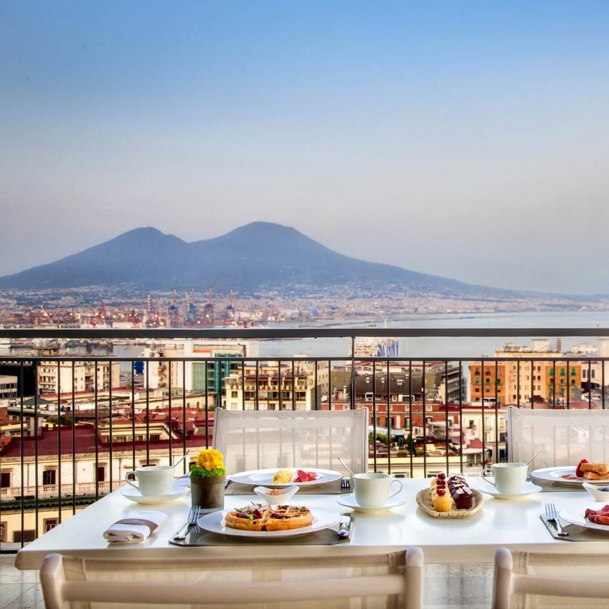 Renaissance Naples Hotel Mediterraneo 4****