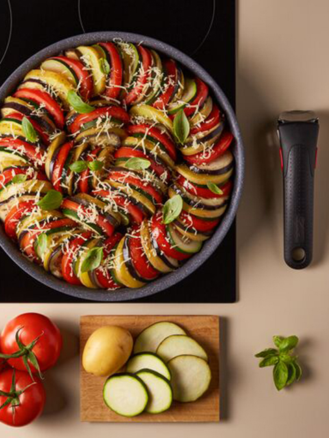 item.ImageAlternativeTextWithFallback