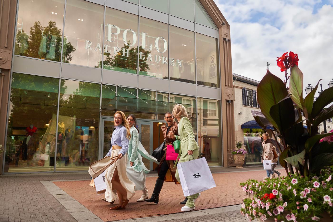 Sale McArthurGlen
